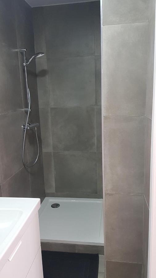 Attractive Modern Apartment ブリュッセル エクステリア 写真